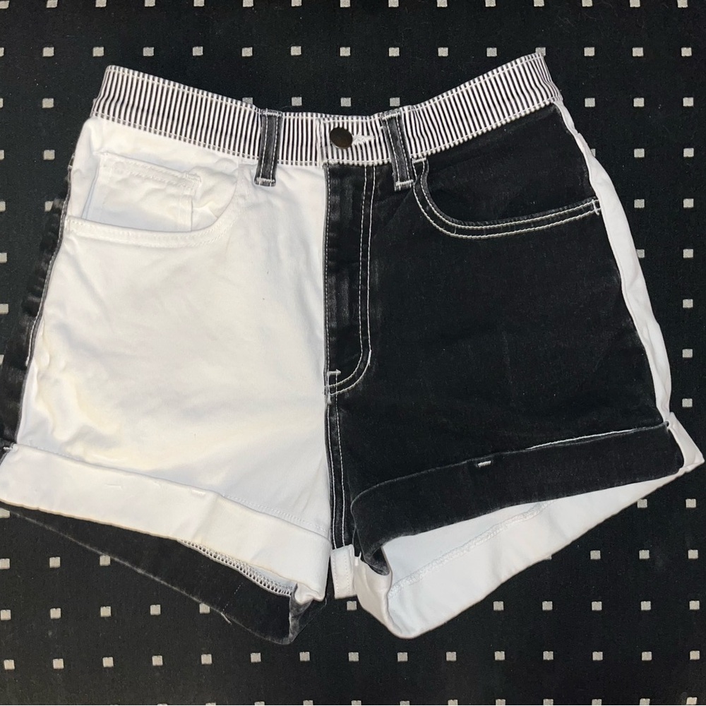 American Apparel Color Block High-Waisted Shorts in Black and White, size 26/27